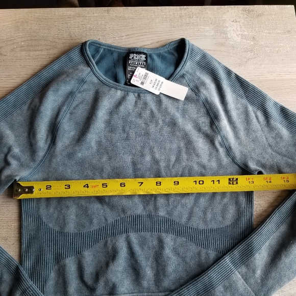 NWT Victoria's Secret PINK seamless crop top - Picture 11 of 12